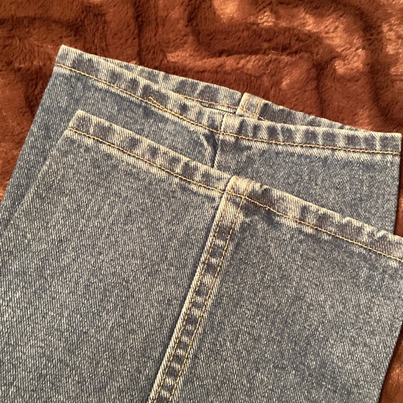 EUC Wrangler Rugged Wear Jeans  Men's Size 44x30 - Picture 3 of 5